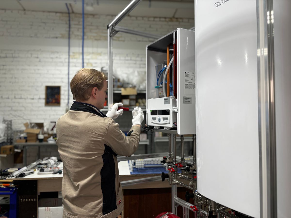 Emergency Hot Water Heater Repair: What to Do First
